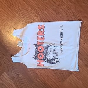 Hooters xs tank top
